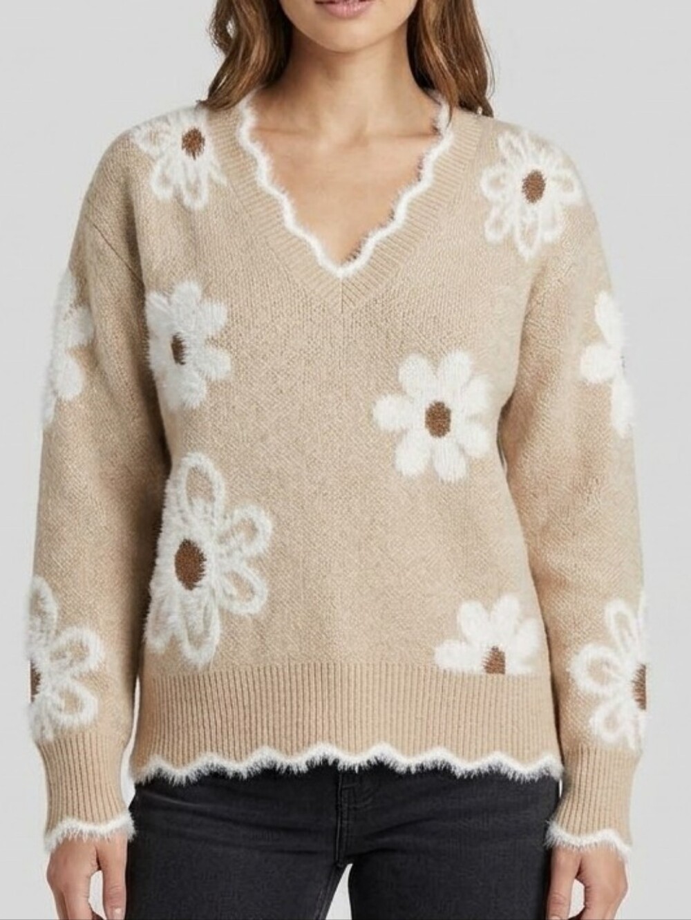 Eyelash Knit Daisy Floral V-Neck Sweater Tan White - Small - NWT Soft Fluffy